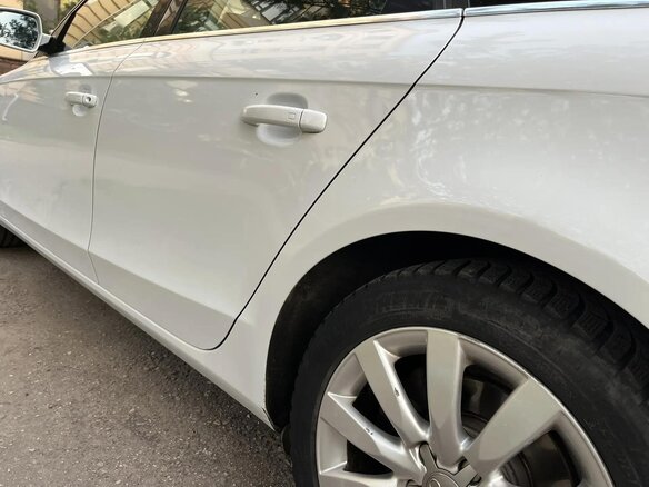 2011 Audi A4 IV (B8), белый - вид 10