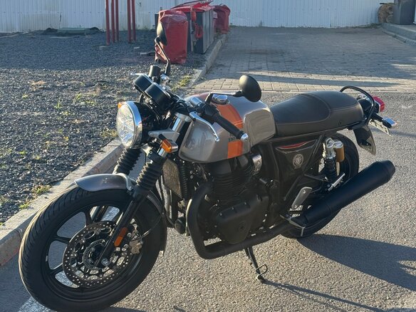 2024 Royal Enfield Continental GT, серебристый, 555000 рублей - вид 11