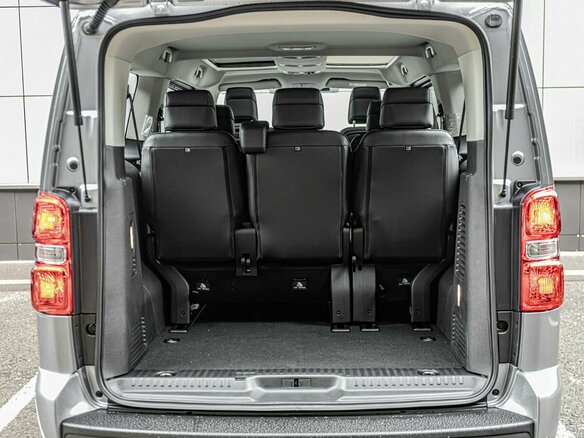 2025 Peugeot Traveller Long I Рестайлинг, серый, 6990000 рублей - вид 13
