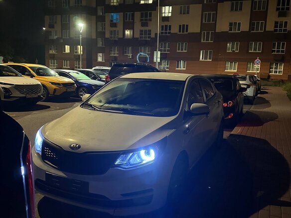 2015 Kia Rio III Рестайлинг, белый, 900000 рублей - вид 24