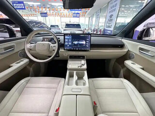 2026 Toyota bZ3X 58.3 kWh, серый, 2800911 рублей, вид 4
