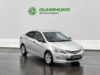 2014 Hyundai Solaris I Рестайлинг, серебристый, 788000 рублей, вид 3
