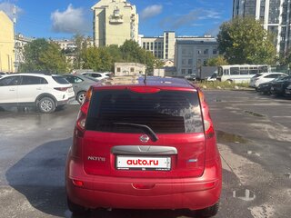 2010 Nissan Note I Рестайлинг, красный, 750000 рублей, вид 4