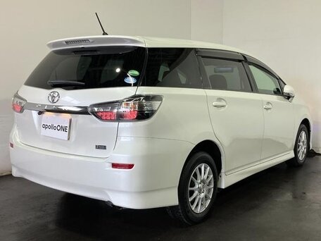 2016 Toyota Wish II Рестайлинг, белый, 1260000 рублей, вид 4