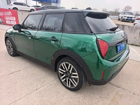 2025 Mini Hatch C IV (F65/F66/J01), зелёный, 2849111 рублей - вид 5