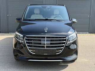 2026 Mercedes-Benz V-Класс Extra Long 300 d экстра длинный III (W447) Рестайлинг 2, чёрный, 14990000 рублей, вид 3