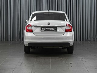 2017 Skoda Rapid I Рестайлинг, белый, 1125000 рублей, вид 4