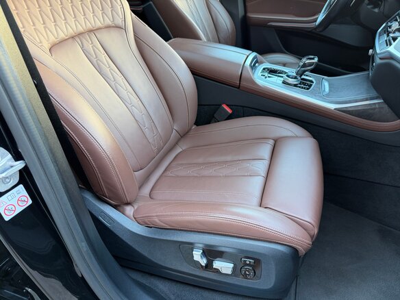 2021 BMW X7 30d I (G07), чёрный, 7800000 рублей - вид 30