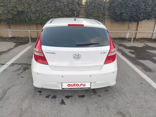 2011 Hyundai i30 I Рестайлинг, белый, 550000 рублей, вид 2