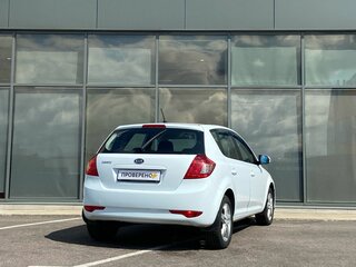2011 Kia Ceed I Рестайлинг, белый, 505000 рублей, вид 4