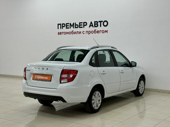 2022 Lada (ВАЗ) Granta I Рестайлинг, белый, 670000 рублей - вид 3
