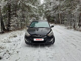 2012 Hyundai Solaris I, чёрный, 699000 рублей, вид 2