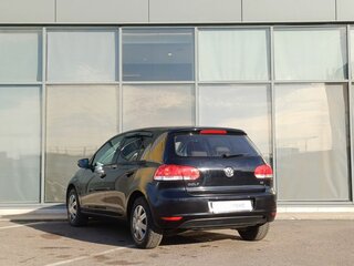 2010 Volkswagen Golf VI, чёрный, 539000 рублей, вид 5