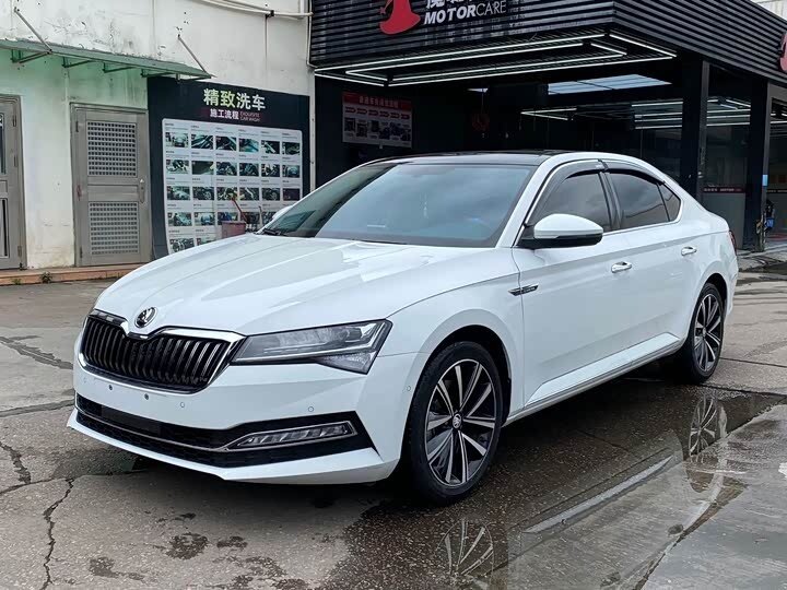 Открыть фотографии: Skoda Superb III Рестайлинг