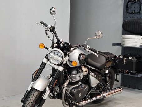 2026 Royal Enfield Super Meteor, серый, 773000 рублей, вид 5