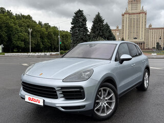 2018 Porsche Cayenne III, серебристый, 5500000 рублей, вид 1
