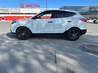 2015 Hyundai ix35 I Рестайлинг, белый, 1450000 рублей, вид 5