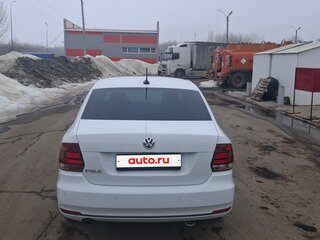 2019 Volkswagen Polo V Рестайлинг, белый, 1300000 рублей, вид 4