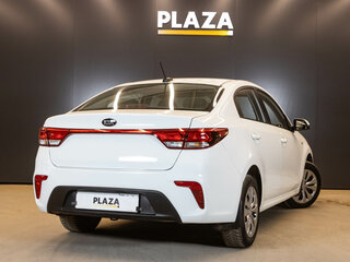 2019 Kia Rio IV, белый, 999000 рублей, вид 4