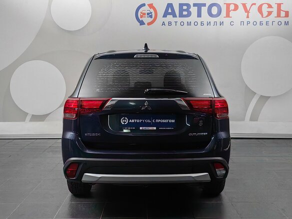 2018 Mitsubishi Outlander III Рестайлинг 2, синий, 1555000 рублей - вид 3