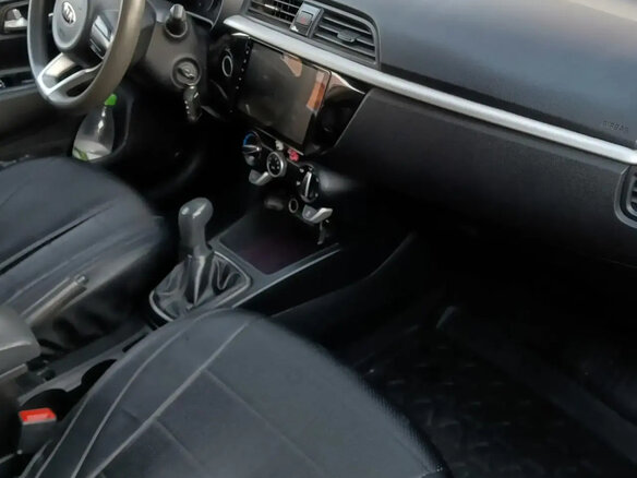 2017 Kia Rio IV, серебристый, 1100000 рублей - вид 5