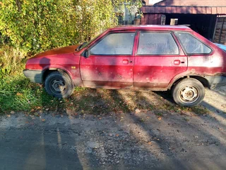 1993 Lada (ВАЗ) 2109, красный, 27000 рублей, вид 3