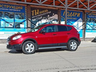 2010 Nissan Qashqai I Рестайлинг, красный, 850000 рублей, вид 5