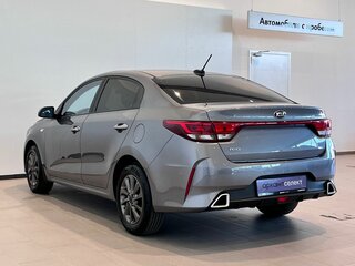 2020 Kia Rio IV Рестайлинг, серый, 1450000 рублей, вид 4