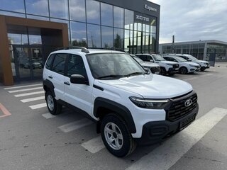 2026 Lada (ВАЗ) Niva Travel I Рестайлинг, белый, 1640500 рублей, вид 2