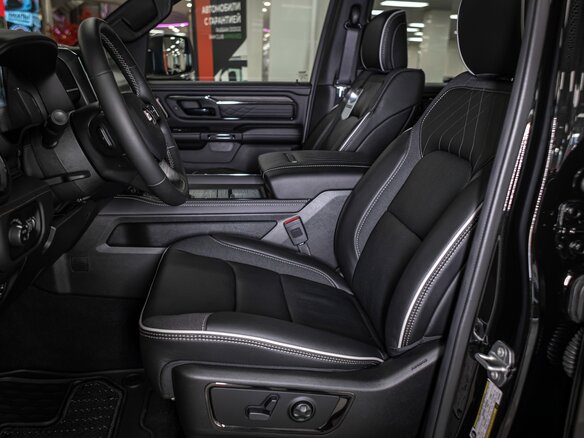 2026 Ram 1500 Crew Cab eTorque V Рестайлинг, чёрный, 11300000 рублей - вид 14