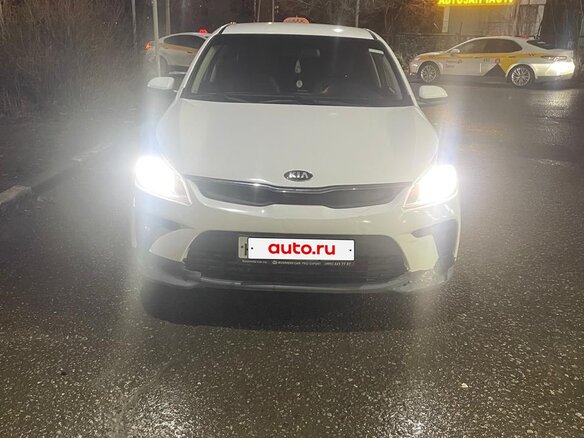 2018 Kia Rio IV, белый, 949000 рублей