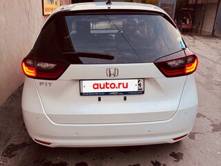 2020 Honda Fit IV, белый, 1400000 рублей, вид 5