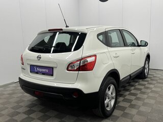 2013 Nissan Qashqai I Рестайлинг, белый, 1099000 рублей, вид 5