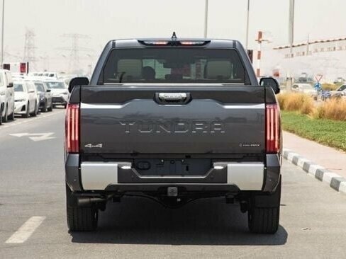 2026 Toyota Tundra CrewMax III, серый, 10000000 рублей - вид 6