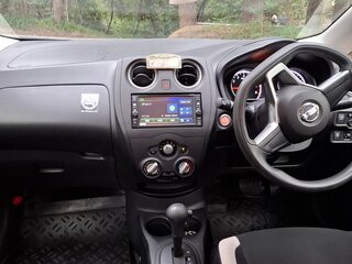 2017 Nissan Note II Рестайлинг, серебристый, 850000 рублей, вид 3