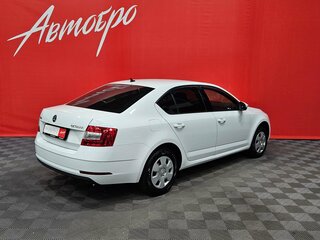 2019 Skoda Octavia III (A7) Рестайлинг, белый, 1485000 рублей, вид 5