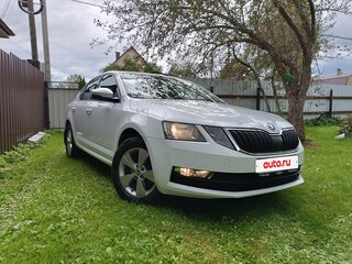 2018 Skoda Octavia III (A7) Рестайлинг, белый, 1750000 рублей, вид 4