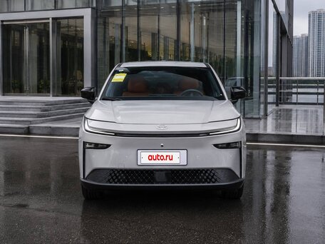 2026 Toyota bZ3X 58.3 kWh, серый, 2729512 рублей, вид 2