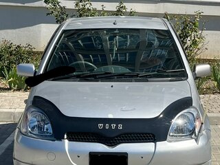 2000 Toyota Vitz I (P10), серебристый, 350000 рублей, вид 1