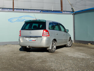 2010 Opel Zafira B Рестайлинг, бежевый, 631000 рублей, вид 4