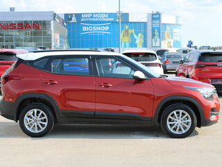 2020 Kia Seltos I, красный, 2199000 рублей, вид 4