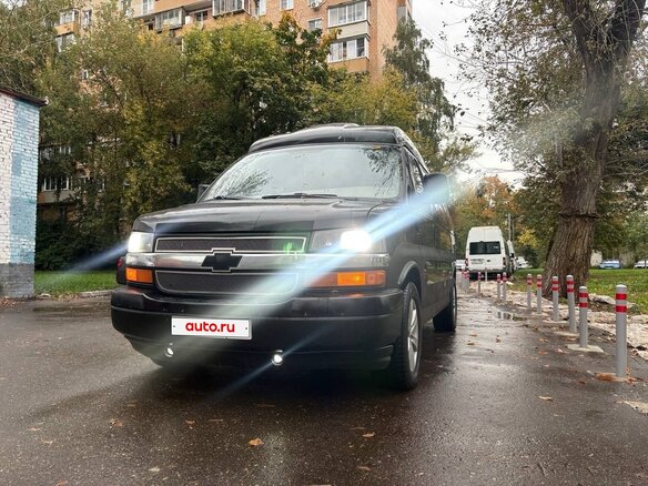 2011 Chevrolet Express II, чёрный, 1700000 рублей - вид 1
