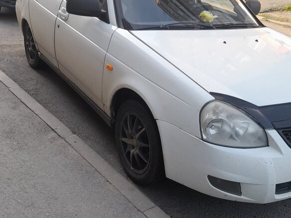 2010 Lada (ВАЗ) Priora I, белый, 200000 рублей