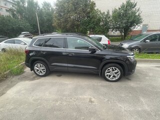 2021 Volkswagen Taos I, чёрный, 2550000 рублей, вид 4