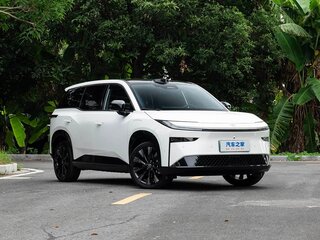2026 Toyota bZ3X 67.9 kWh, белый, 3100003 рублей, вид 1
