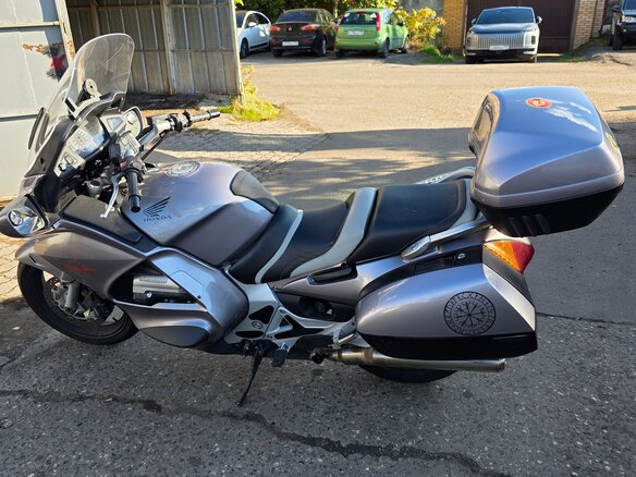 2002 Honda ST 1300, серебристый, 450000 рублей