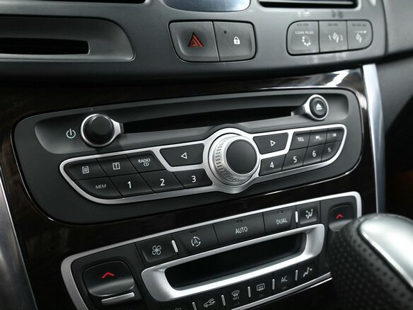 2010 Renault Latitude I, белый, 779900 рублей - вид 14