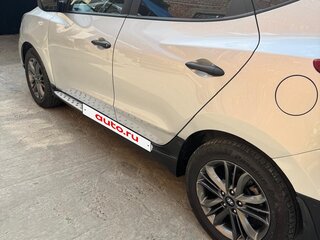 2014 Hyundai ix35 I Рестайлинг, серебристый, 1550000 рублей, вид 2