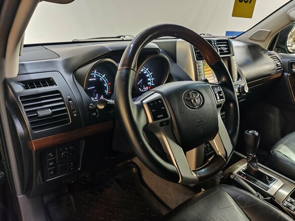 2009 Toyota Land Cruiser Prado 150 Series, чёрный, 2100000 рублей - вид 11
