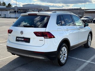 2018 Volkswagen Tiguan II, белый, 2550000 рублей, вид 2